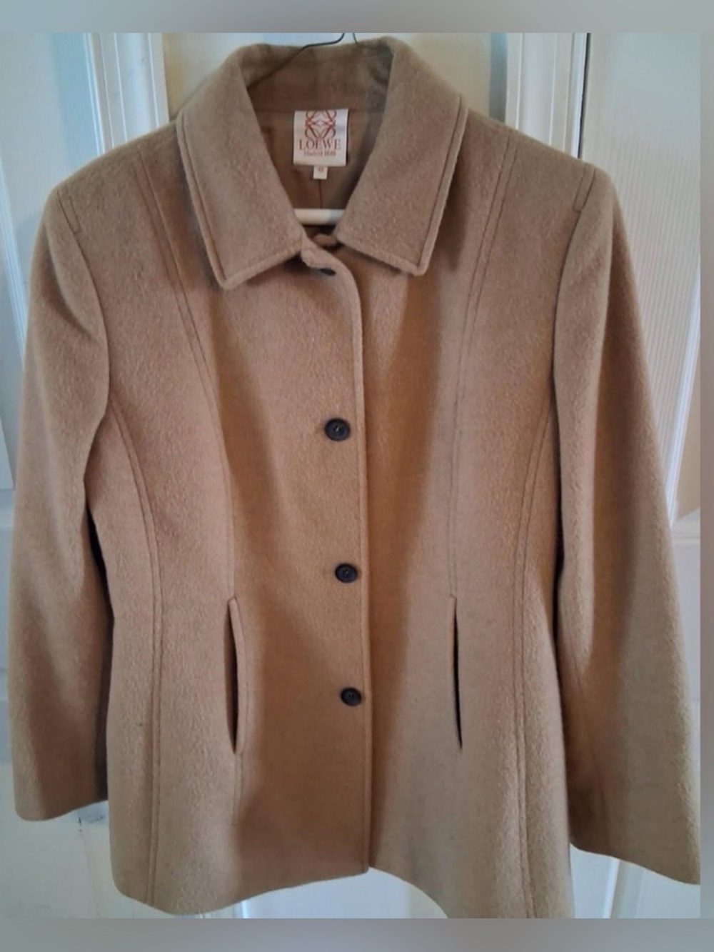 Loewe AUTHENTIC Camel Hair Lana Wool Pea Coat - Size 42 EU ((Vintage)) slim fit